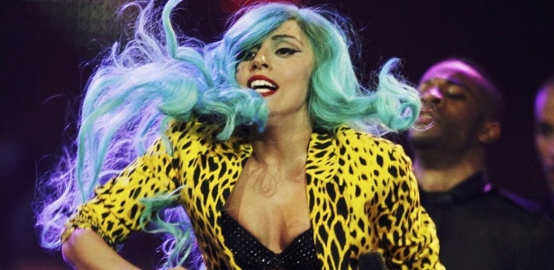 Lady Gaga canta "Born This Way" durante o MuchMusic Video Awards em <a in_rurl="http://i.trkjmp.com/click?v=QlI6MjE3OTM6MzMyOnRvcm9udG86NTBjZTU3NjI0YWE2ZGE0MTBlOWUzZGI0YmRjNWQ4ZGU6ei0xMDYzLTE1MjI5OnB1YmxpY2Fkb3IuaW50cmFuZXQ6NDE2ODp0ZXh0X29ubHk" href="#" style="text-decoration:underline" id="_GPLITA_1" title="Click to Continue > by Text-Enhance">Toronto</a>, Canadá (19/6/11). 