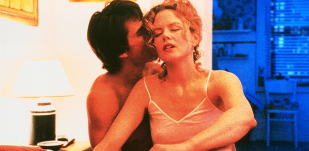 Tom Cruise e Nicole Kidman em cena de De Olhos Bem Fechados (1999), de Stanley Kubrick 