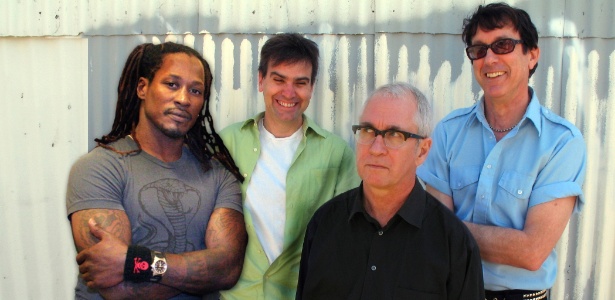 Dead Kennedys com a formação que fará shows em abril de 2013 no Brasil, da esquerda para a direita: D.H. Peligro (bateria), Skip (vocal), Klaus Flouride (baixo) e East Bay Ray (guitarra) - Divulgação